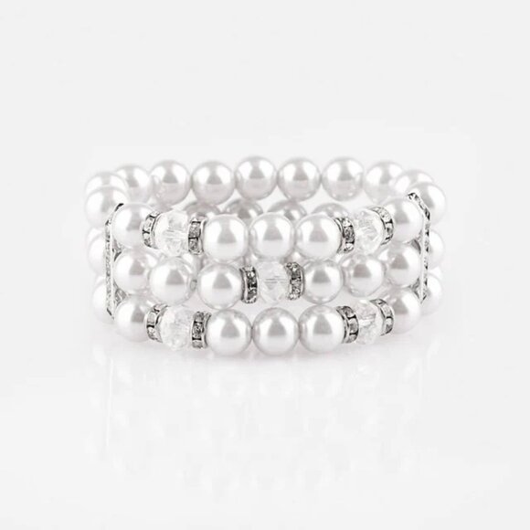 Paparazzi Jewelry Accessories - Undeniably Dapper - Silver Bracelet - Vintage - Picture 2 of 4